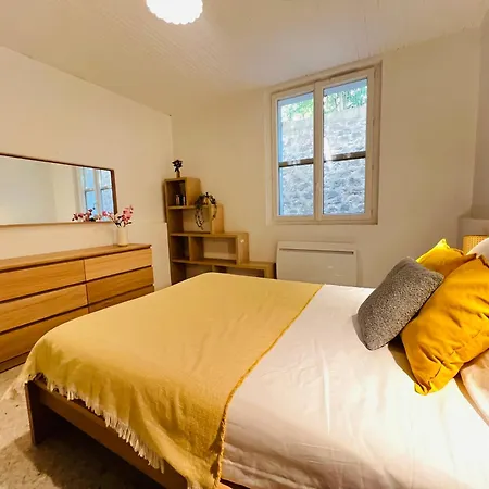 Between Land And Sea Apartment