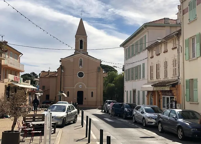 Between Land And Sea Lejlighed